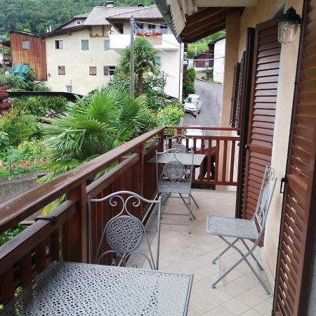 Haus Moeltner - Apartment Aviam Caldaro Luaran gambar