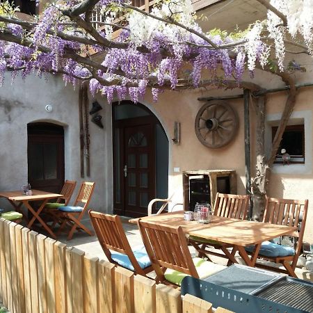 Haus Moeltner - Apartment Aviam Caldaro Luaran gambar