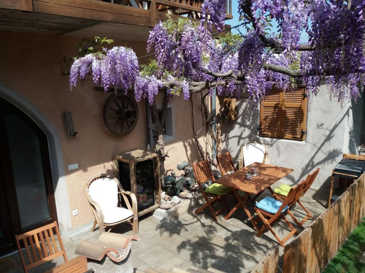 Haus Moeltner - Apartment Aviam Caldaro Luaran gambar